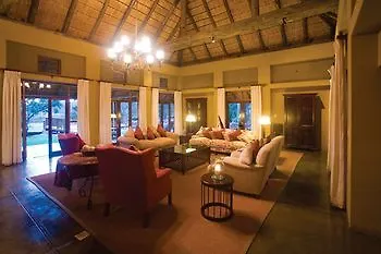 Ekuthuleni Lodge Strand 0*,