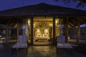 Ekuthuleni Lodge ストランド